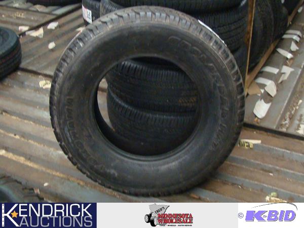 1 New Yokohama P26570 R17 Tire