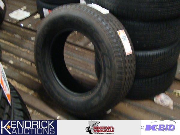 1 New Michelin P25570 R18 Tire