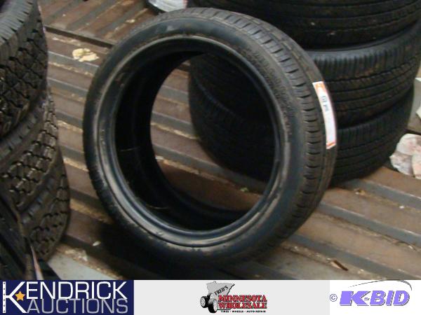 1 New Perelli P23545 ZR17 Tire