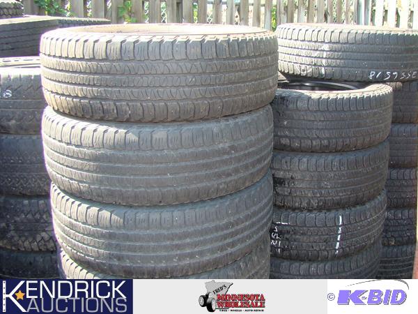 Set of 4 Used Goodyear P25565 R18 Tires