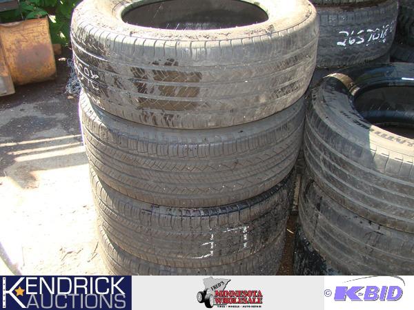 Set of 4 Used Michelin P26560 R18 Tires