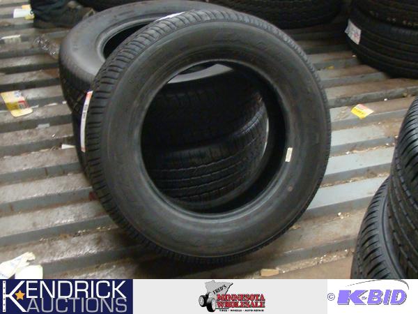 1 New Goodyear P22560 R16 Tire