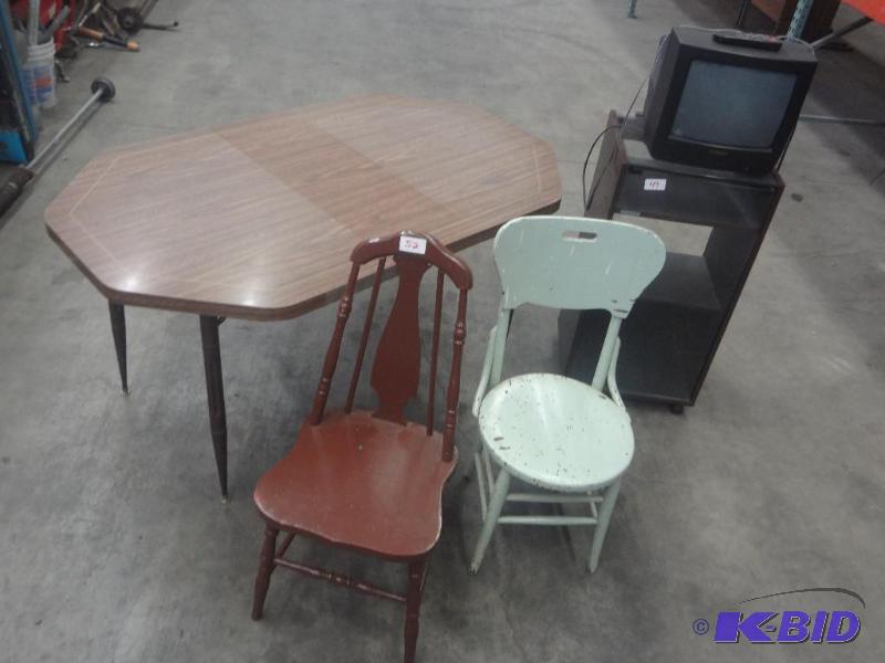 Lot Of (1) Vintage Dining Room Table, (2) Vi...
