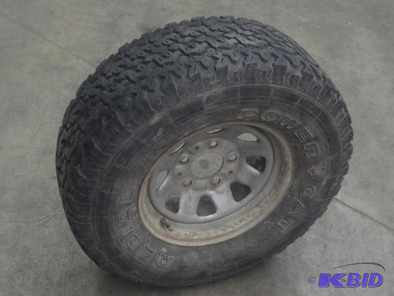 (1) 5-Lug Steel Wheel With 3110.5015LT Tire...