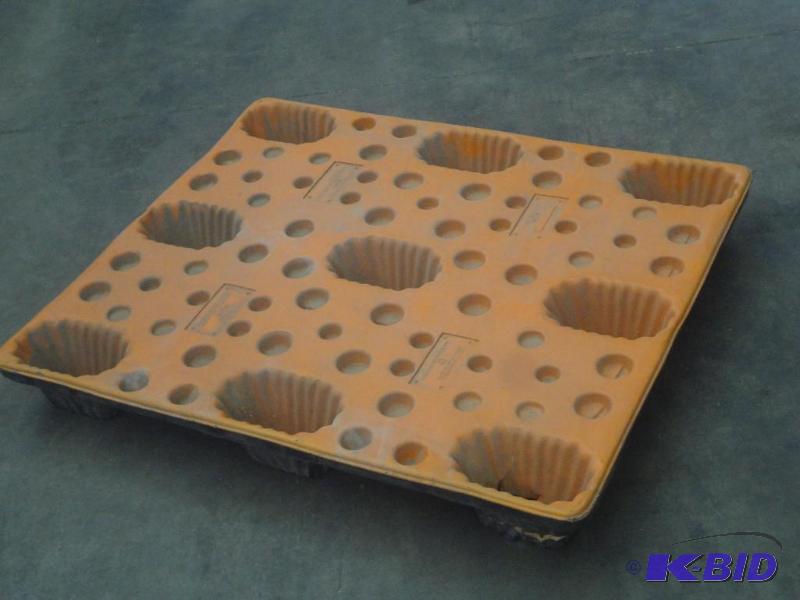 Industrial Plastic Pallet With 2-Way Fork Poc...