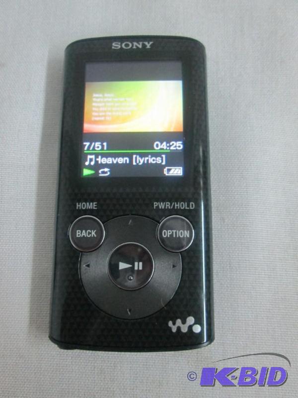 lot 11 image: Sony Walkman 8GB VideoMP3 Player