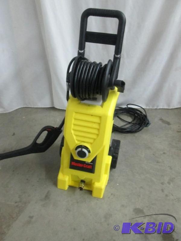 lot 6 image: Master Craft 2000 PSI Electric Pressure Washer