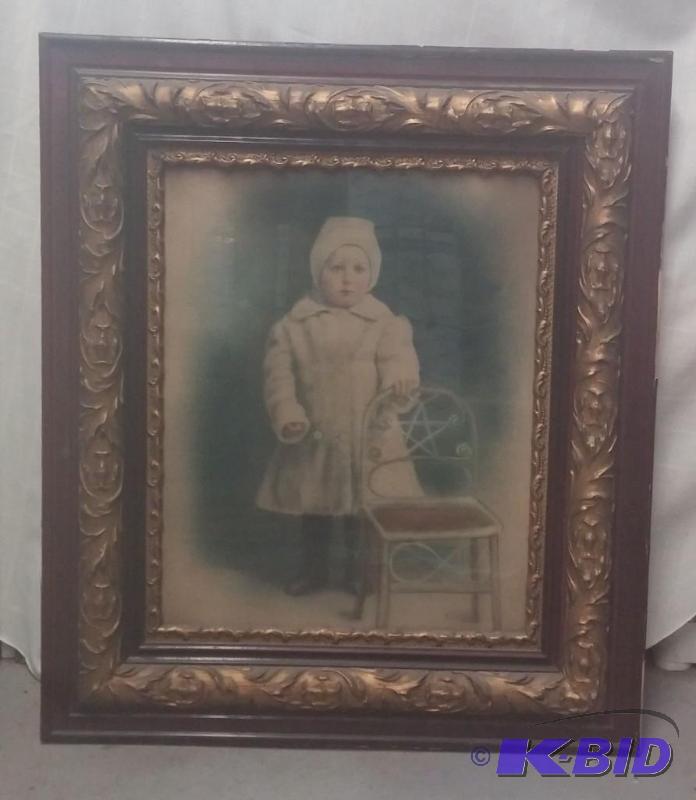 lot 8 image: Vintage Picture FRAME 30 X 25...