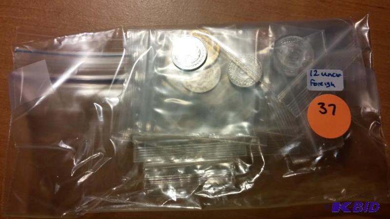BAG OF 12 FOREIGN COINS UNCIRCULATED...