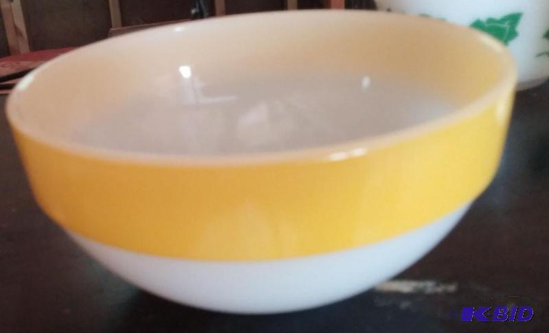 lot 21 image: Vintage Fire King Bowl with Yellow Band...