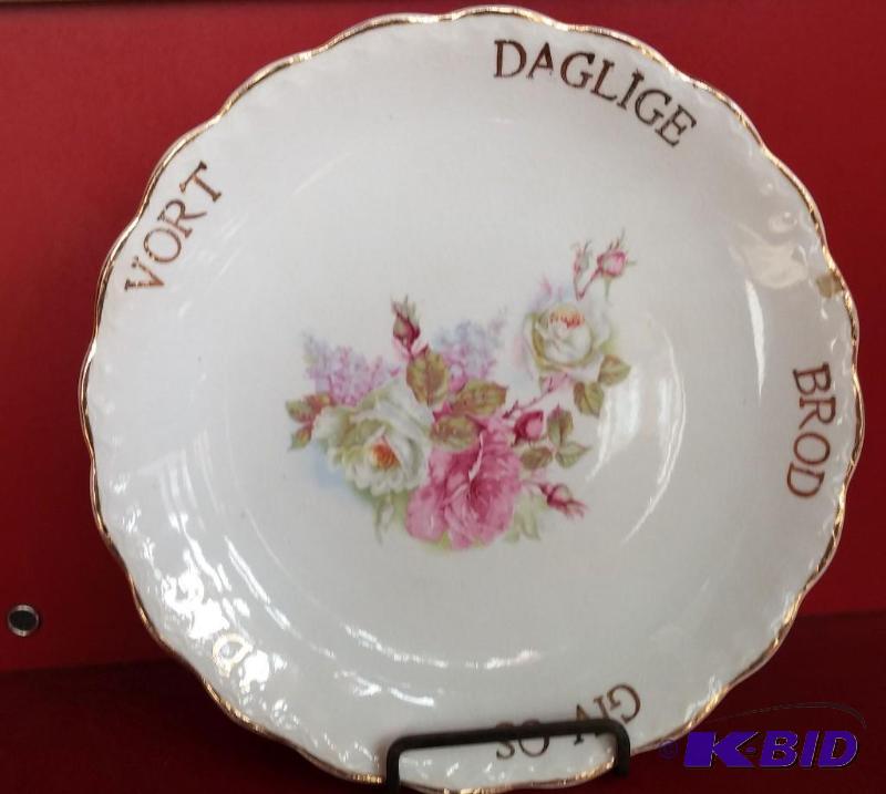 lot 79 image: Vintage Ceramic Plate As Shown-great shape...