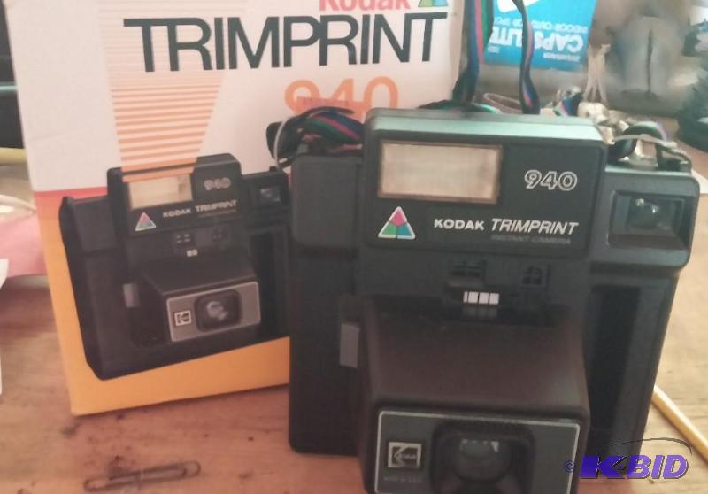 Vintage Kodak Trimprint 930 Instamatic Camera...