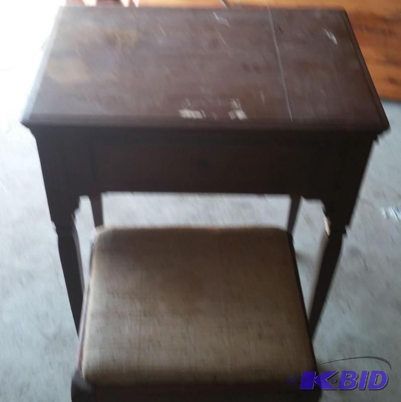 Vintage Singer Sewing Machine-with stool...