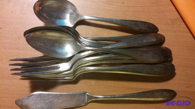 Large Lot of Vintage Community Silver Plated ...