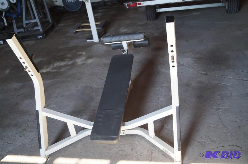Weight lifting equipment