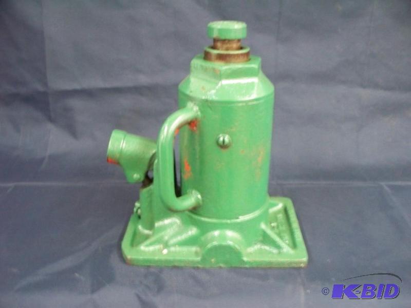 12 ton heavy duty jack...