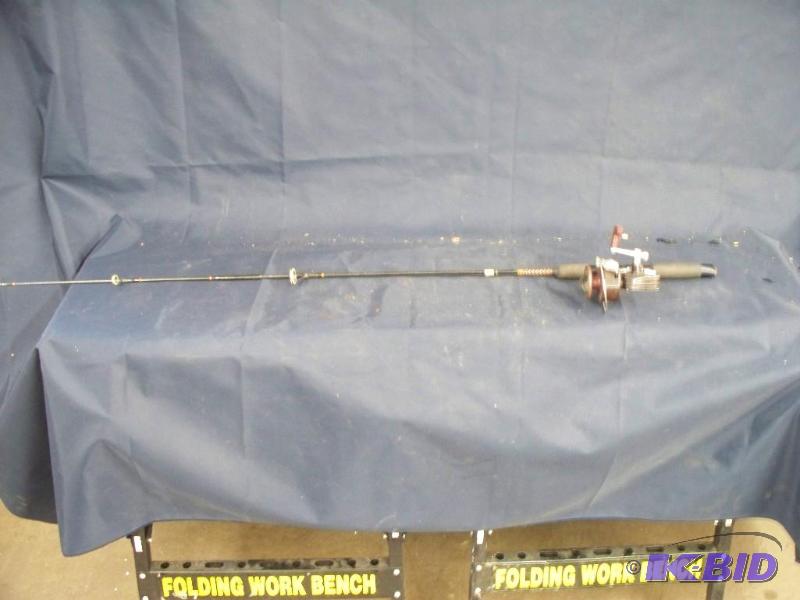 Daiwa reel with 5ft rod good shape...