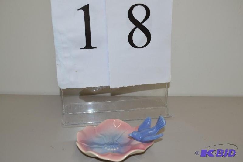 lot 18 image: Royal Copley - bird