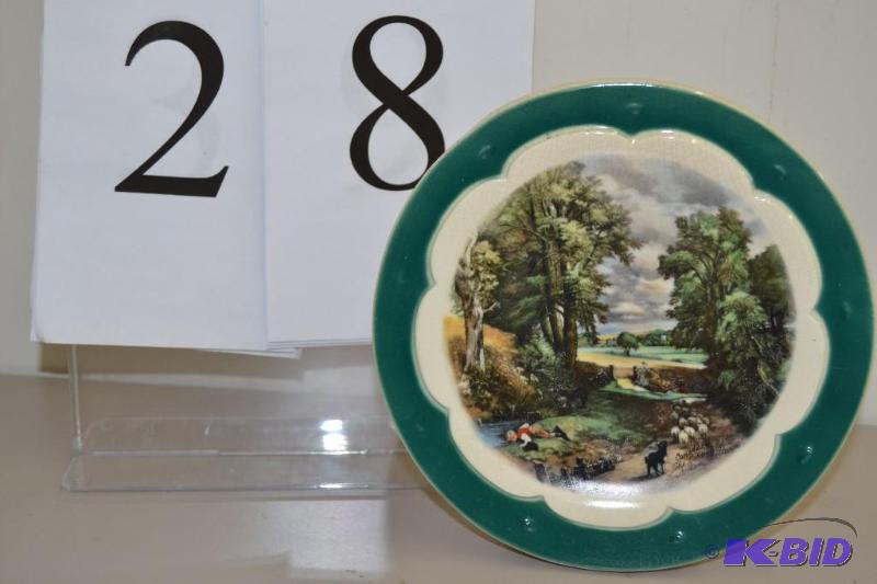 lot 28 image: Royal Copley - round cornfield wallpocket