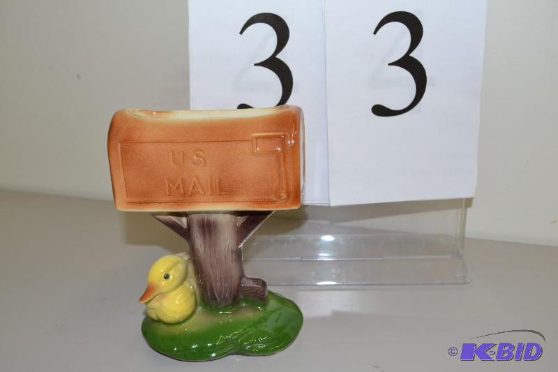 lot 33 image: Royal Copley - Duck