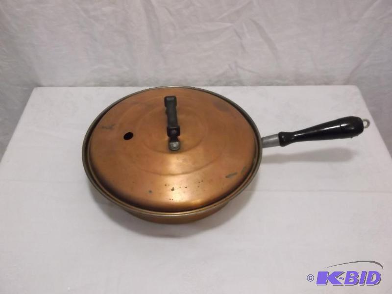 lot 5 image: Vintage Old Colony copper plated frying pan u...