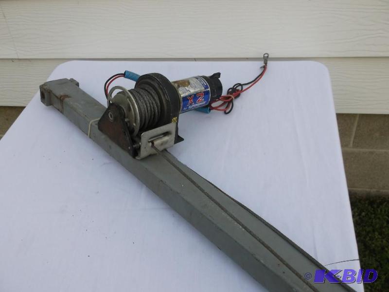 lot 59 image: X 2 Super winch 12 volt D.C. 3,000 Lbs mounte...