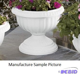 lot 113 image: White Urn Planter - Molded plastic looks grea...