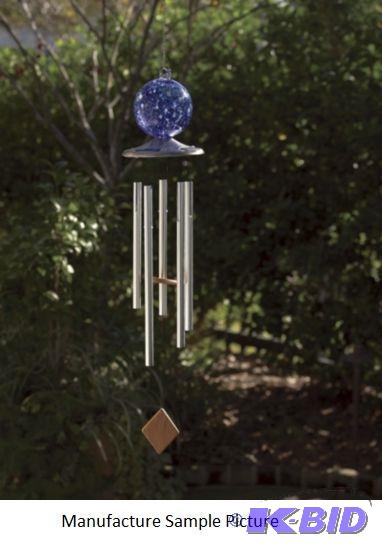 lot 142 image: Solar Lighted Windchime - The wind chime hang...