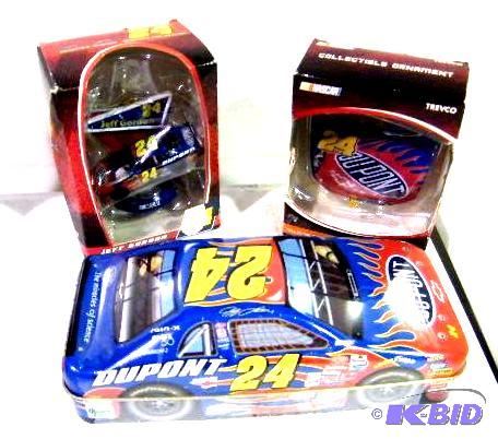 lot 222 image: Jeff Gordon Christmas Ornament - 2007  Jeff G...