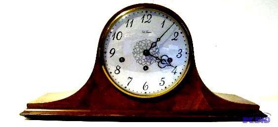 lot 4 image: Vintage Mantel Clock by Seth Thomas - Thomast...