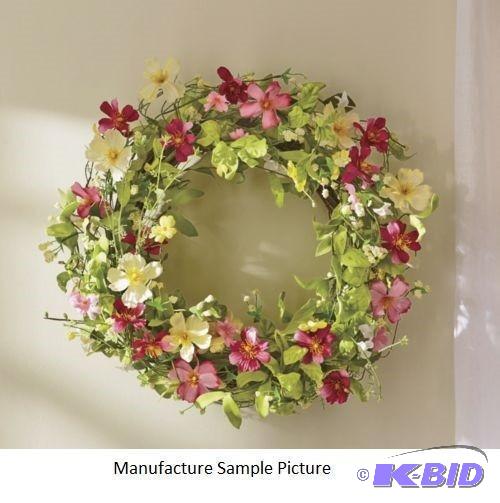 lot 46 image: 20" Cosmos Wreath - Natural twig wreath...