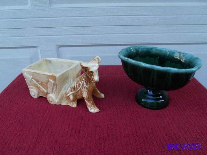 McCoy and Hull Planters    Lot2