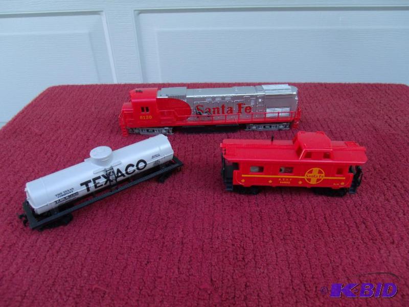 HO Engine, Caboose and Car