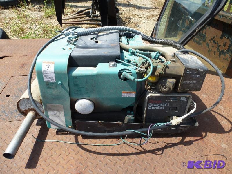 lot 14 image: Onan&nbspGenerator Gen Set Emerald I 120V, ...