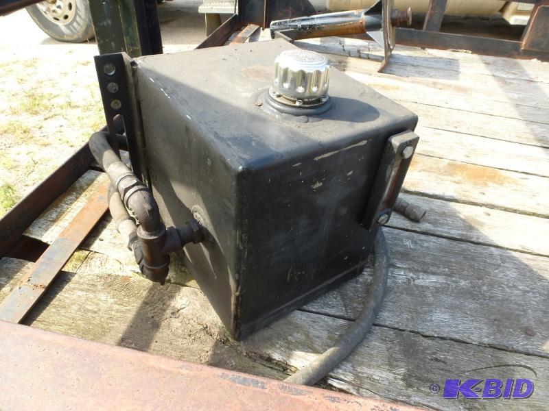 lot 19 image: Lenz&nbspoil reservoir&nbspwet kit tank 12...