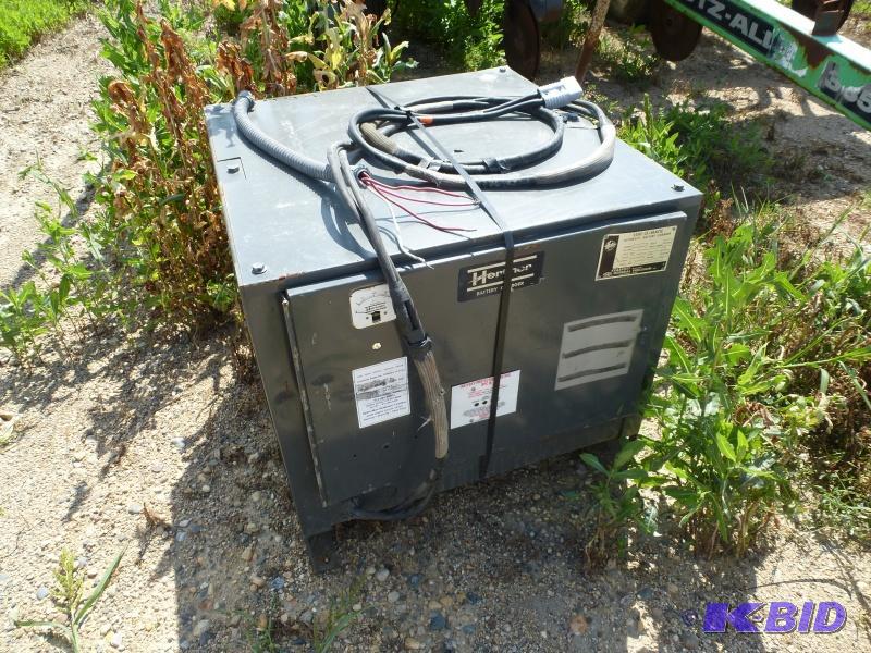 lot 24 image: Stat- O Matic&nbspForklift charger 3 phase,...