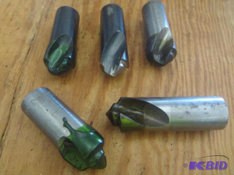 (5) 65A-2492 End Mills...