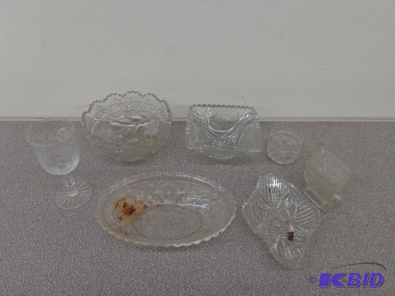 Crystal Dishes 1 Small Wine Glass 1 Small Ser...