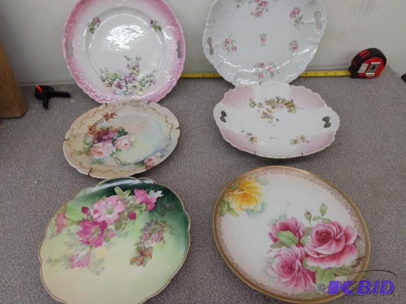 6 Vintage Plates Various Floral Patterns on P...