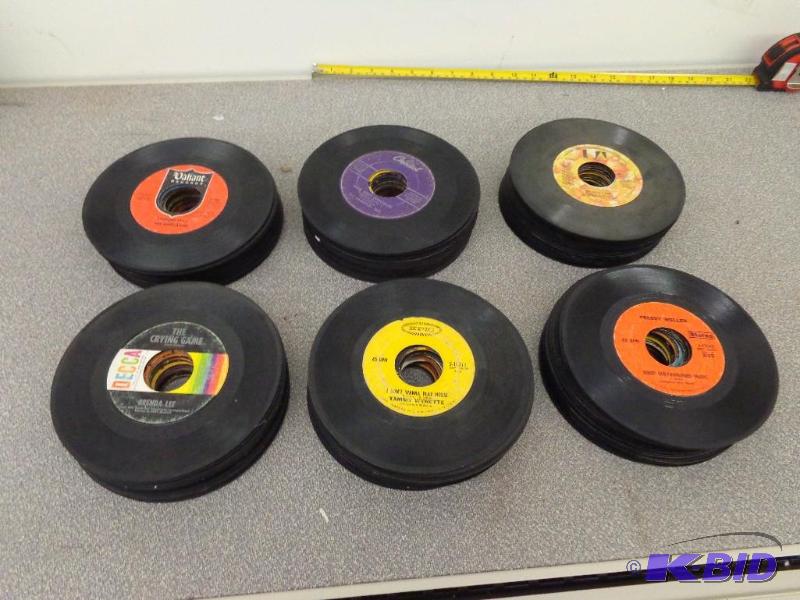 Vintage 45s Records Over 100 From the 50s ,...
