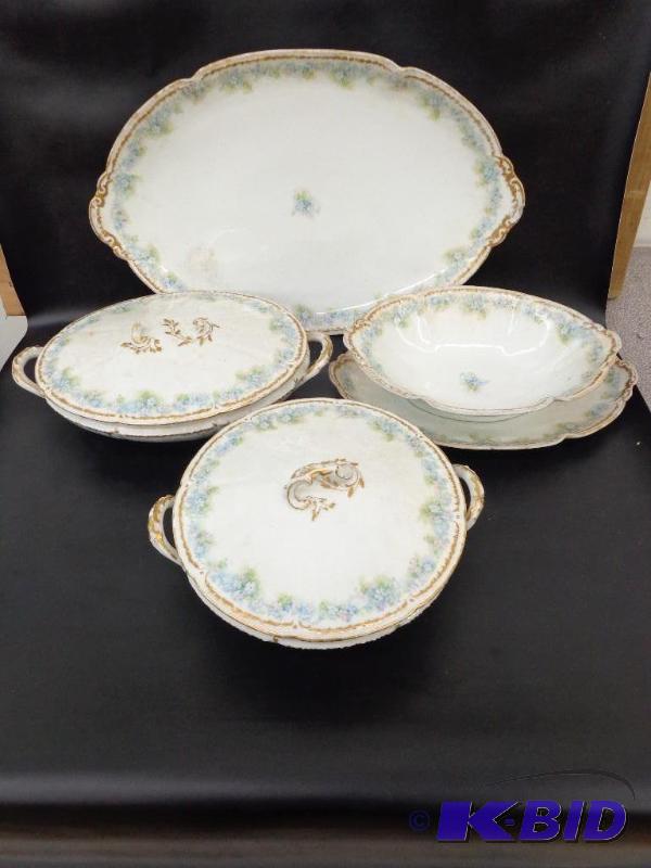 Set of Vintage Serving Trays Floral Design 17...