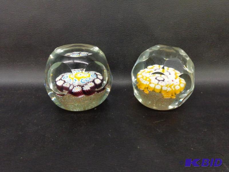 Unique Design Paper Weights 2 Round Paper Wei...