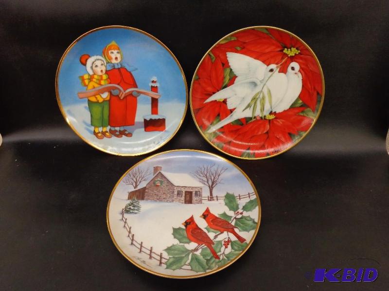 3 Franklin Mint Collector Plates 8&quot Chri...