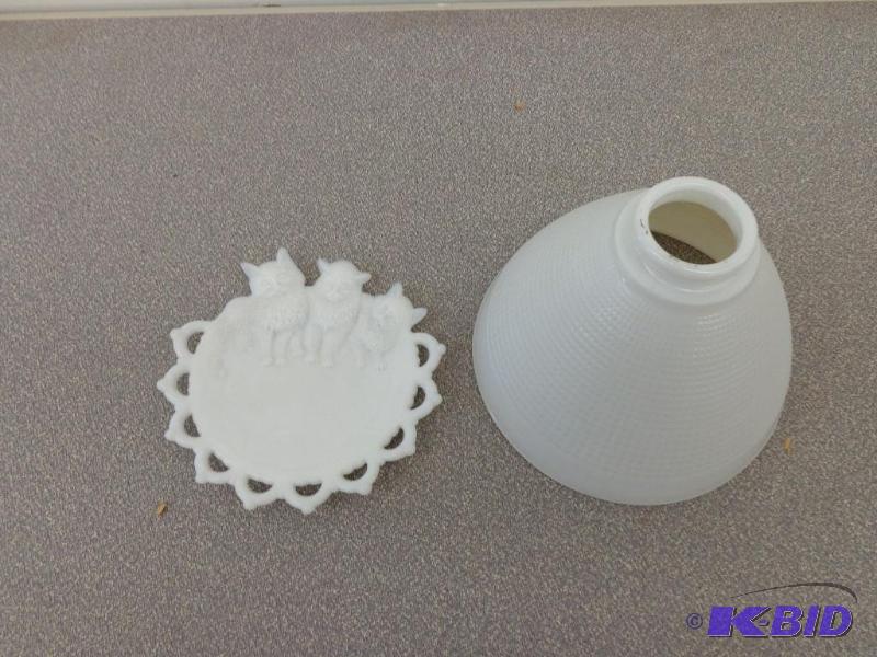 Plate and Lamp Shade Plate is a Cat Plate Whi...