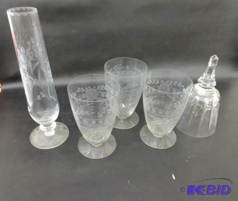 Vintage Glass Ware 3 Etched Glasses 5&quot T...