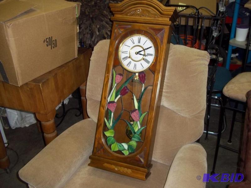 lot 113 image: Decorative Wall Clock...