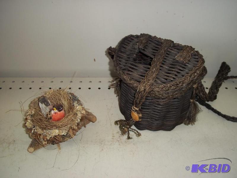 lot 124 image: Fishing Basket Decor and Bird Nest...