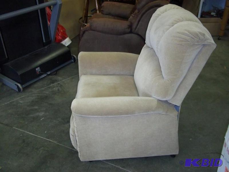 lot 128 image: Reclining Lift Chair...
