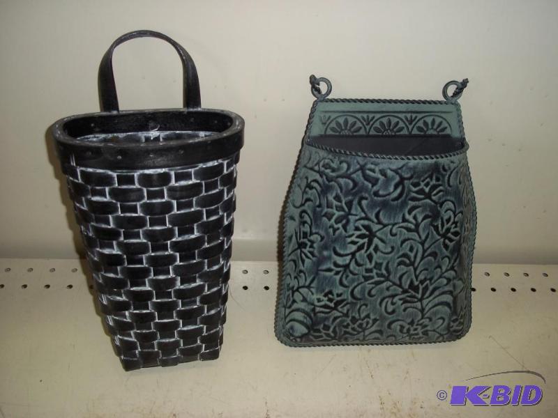 lot 139 image: Wall Hanger Baskets...
