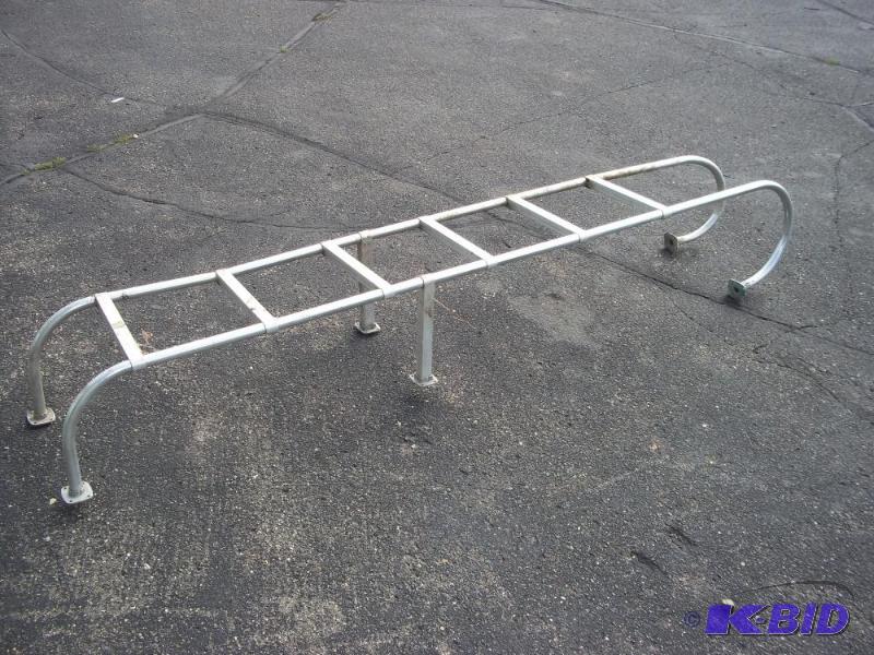 lot 19 image: RV Ladder...